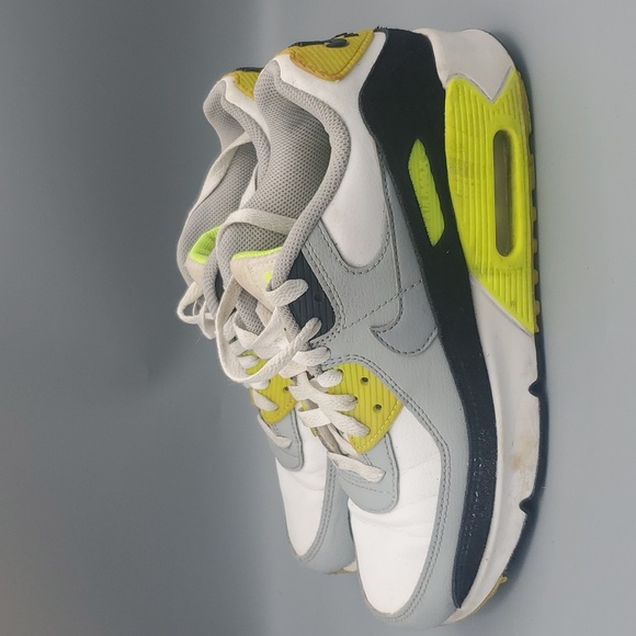 NIKE AIR MAX 90WHITE / KHAKI-CYBER-DK SMOKE GREY Size Women US 7 - Picture 5 of 6